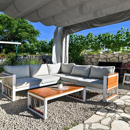 House Diadora Villa *